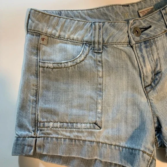 BU Malibu & IT Junior Denim Jean Shorts Size 1/2 - Picture 11 of 14